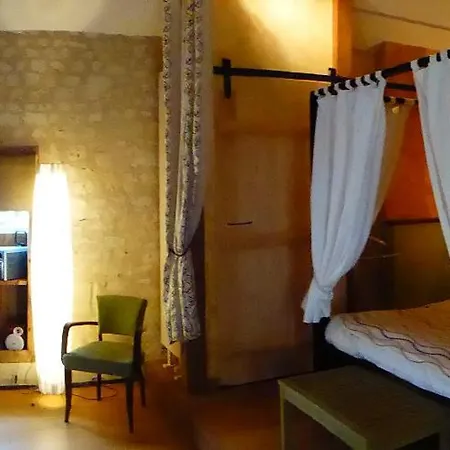 Le Clos De La Pinsonnière Couette-café Vaudelnay