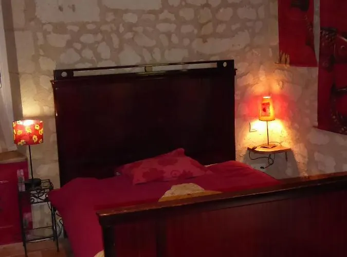 Le Clos De La Pinsonniere فندق مبيت وإفطار