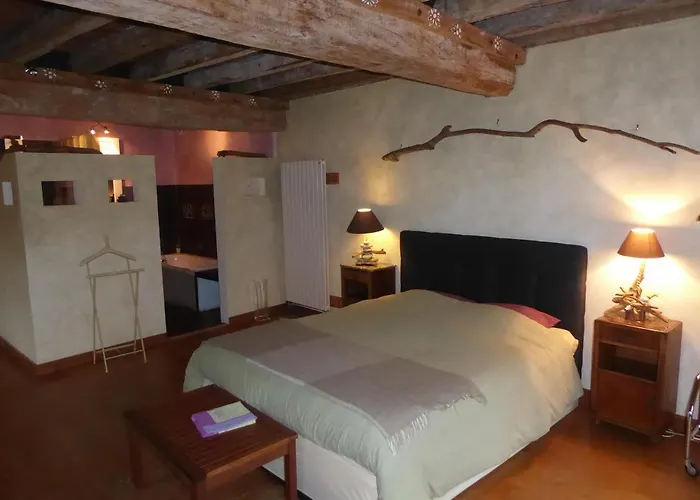 Le Clos De La Pinsonniere فندق مبيت وإفطار